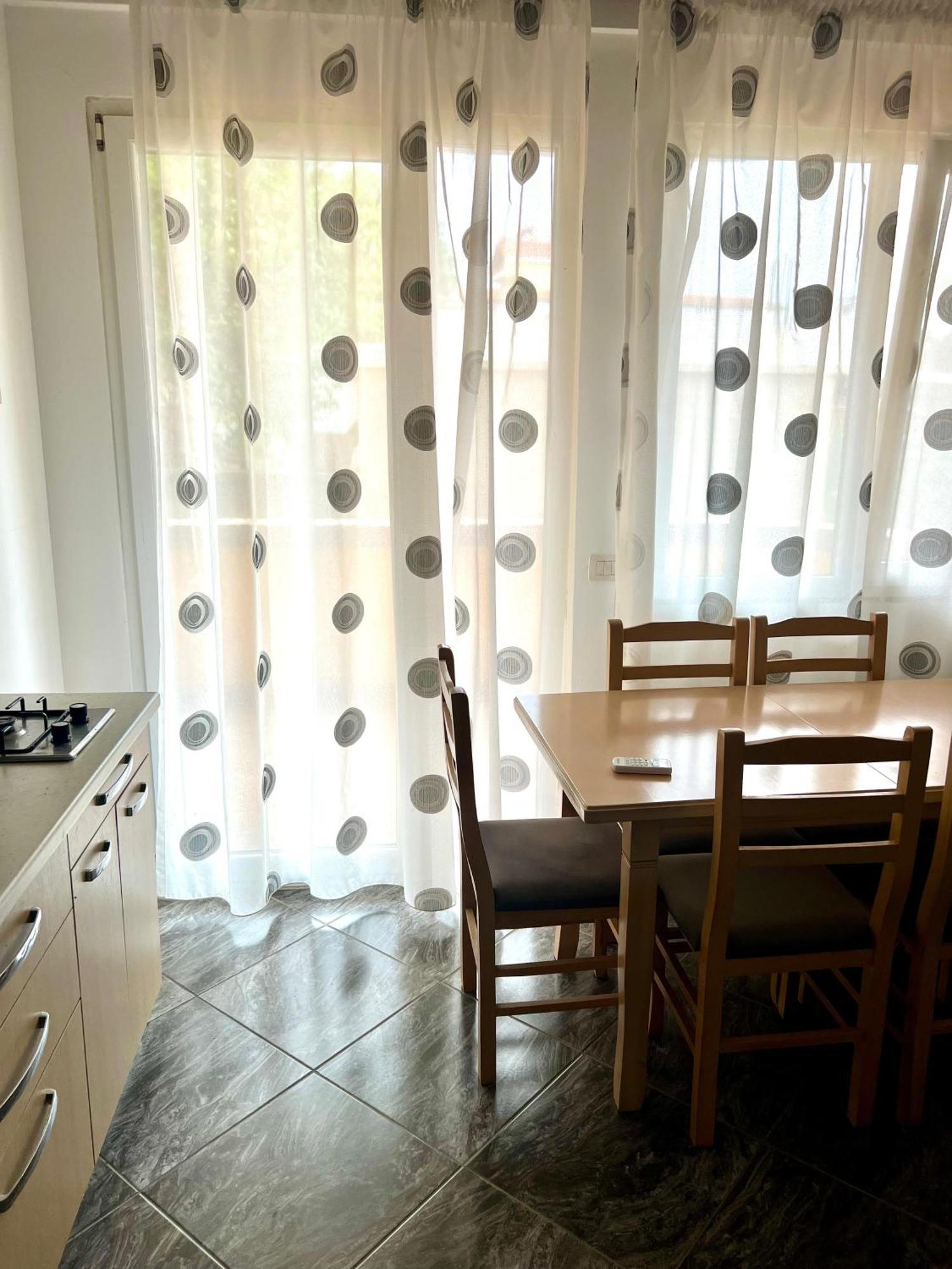 Shengjin Apartments